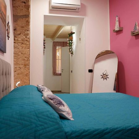 Stay In The Heart Of Salerno - Near The Duomo "La Finestra Sul Borgo" المظهر الخارجي الصورة