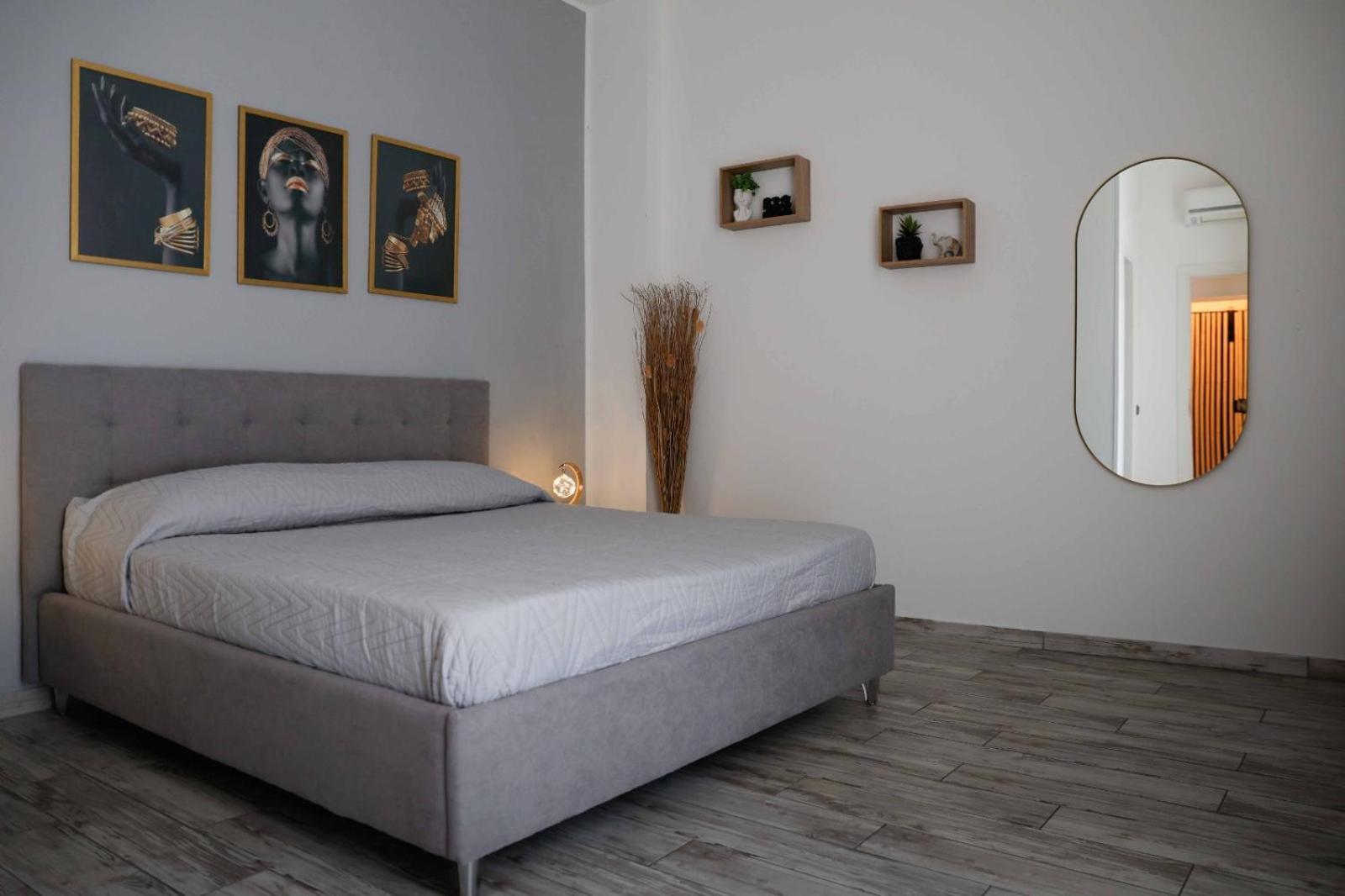 Stay In The Heart Of Salerno - Near The Duomo "La Finestra Sul Borgo" المظهر الخارجي الصورة