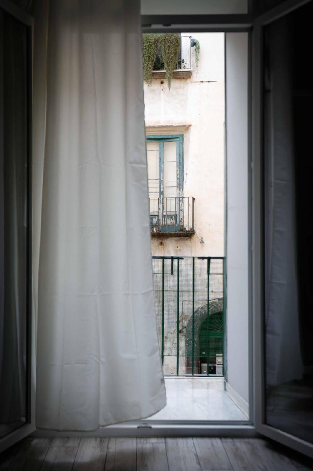 Stay In The Heart Of Salerno - Near The Duomo "La Finestra Sul Borgo" المظهر الخارجي الصورة