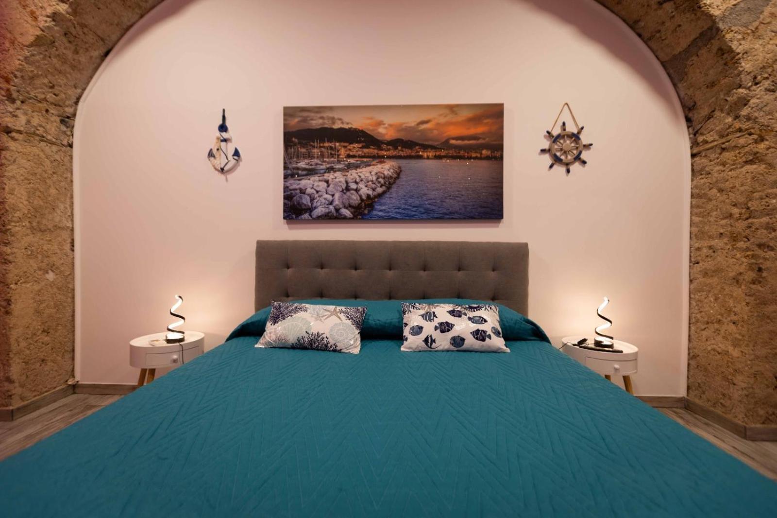 Stay In The Heart Of Salerno - Near The Duomo "La Finestra Sul Borgo" المظهر الخارجي الصورة